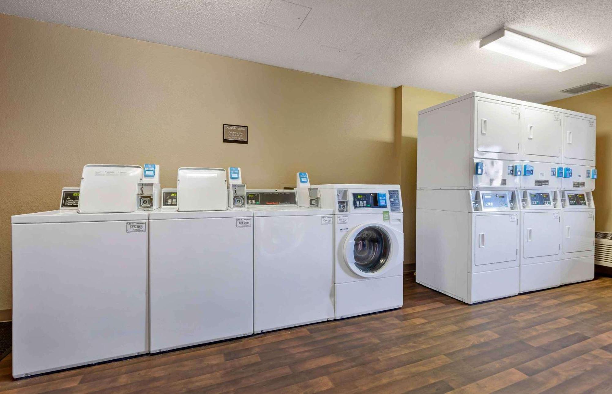 Extended Stay America Select Suites - Columbia - Ft Jackson Buitenkant foto