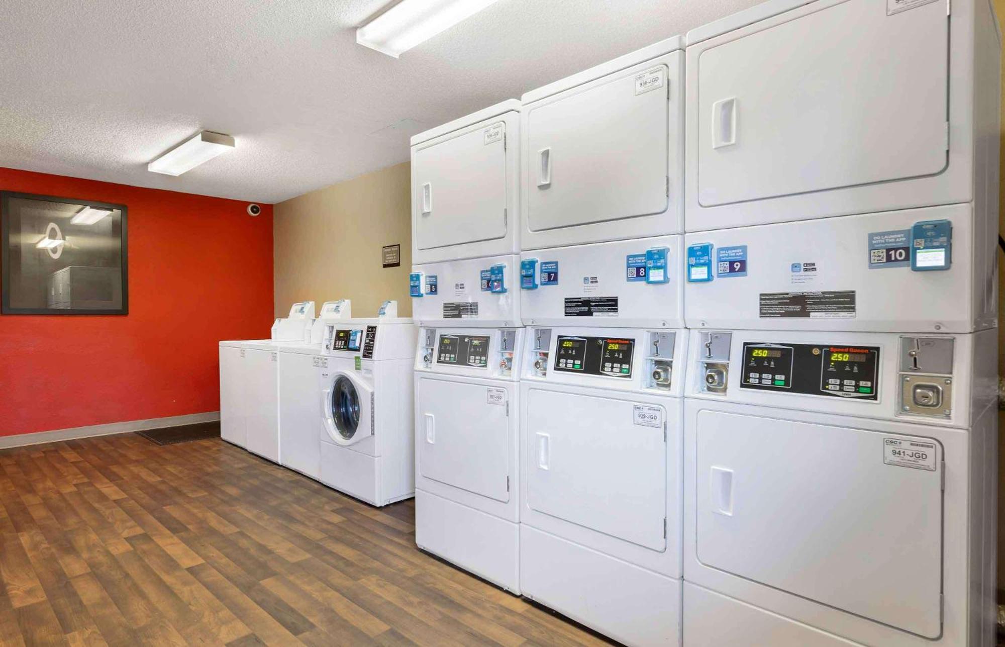 Extended Stay America Select Suites - Columbia - Ft Jackson Buitenkant foto