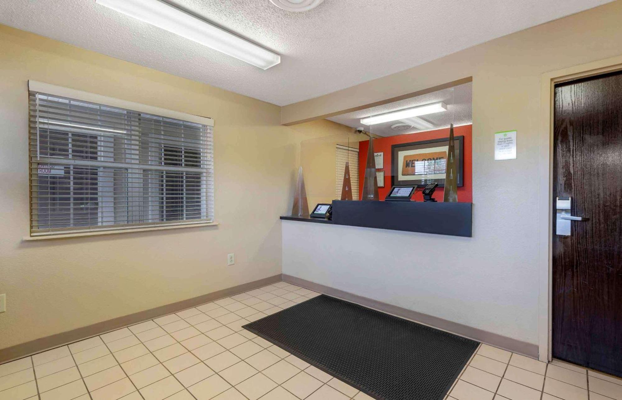 Extended Stay America Select Suites - Columbia - Ft Jackson Buitenkant foto